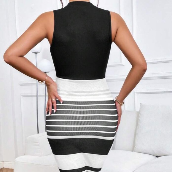 Women’s Striped Colorblock Dress. - Picture 5 of 14